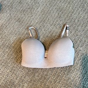 Victoria’s Secret wireless bra 34DD silver gray